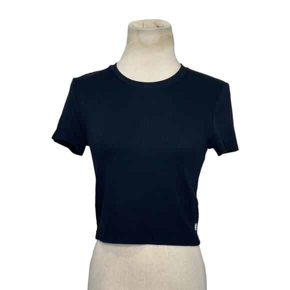 TNA black short sleeves crop fitted T shirt size Medium - Picture 1 of 14